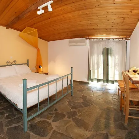 Nostos Hotel