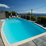 Nostos & Hotel 2*