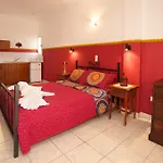 Nostos & Hotel 2*