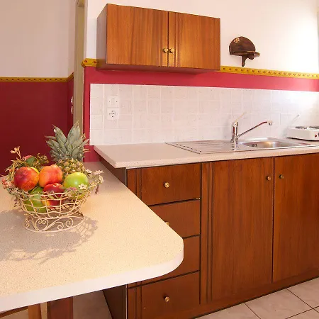 Nostos & Hotel Vlachata