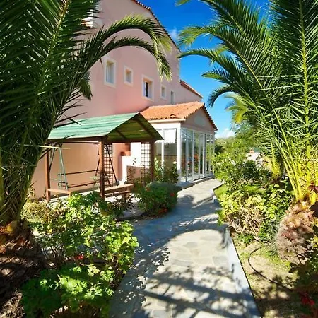 Hotel Nostos & Vlachata