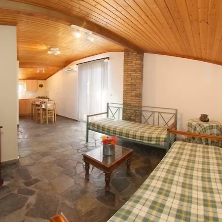 Nostos & Hotel Vlachata