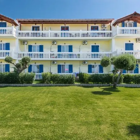 Nostos Hotel 3*